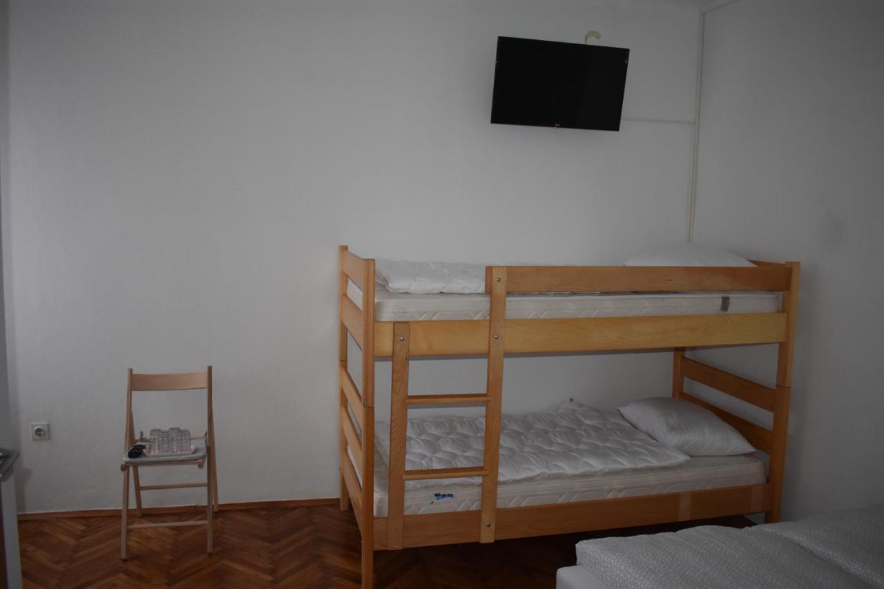De Lux Apartment & Rooms Emilia Баня-Лука Экстерьер фото