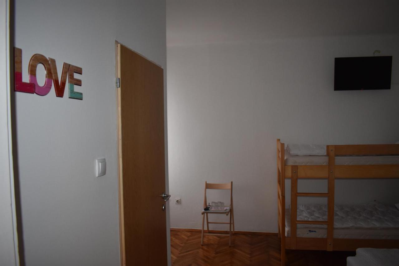 De Lux Apartment & Rooms Emilia Баня-Лука Экстерьер фото