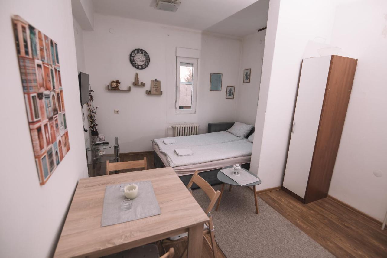 De Lux Apartment & Rooms Emilia Баня-Лука Экстерьер фото