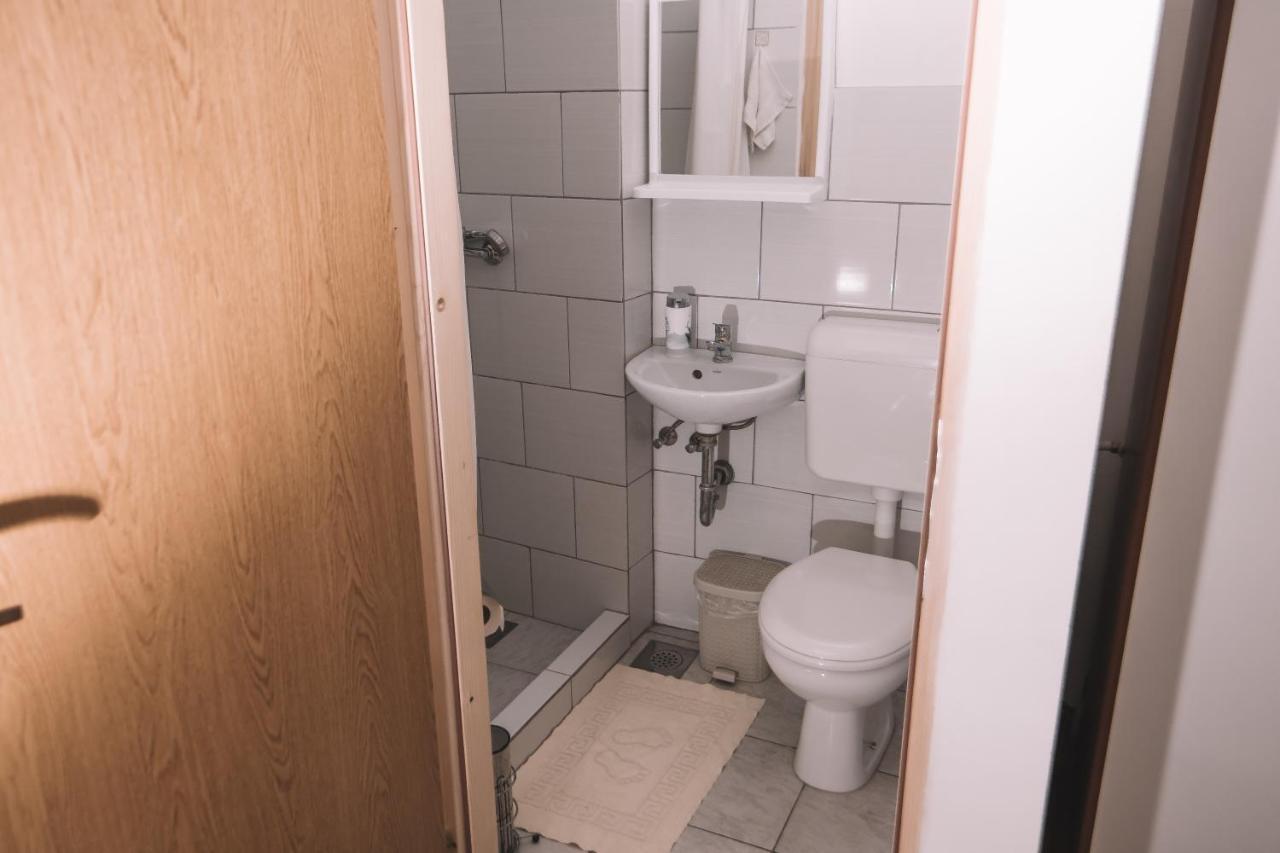 De Lux Apartment & Rooms Emilia Баня-Лука Экстерьер фото