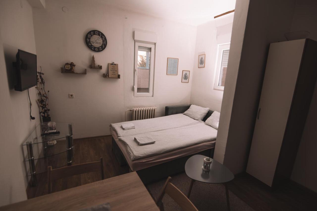 De Lux Apartment & Rooms Emilia Баня-Лука Экстерьер фото
